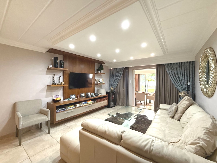 To Let 2 Bedroom Property for Rent in Kosmos North West